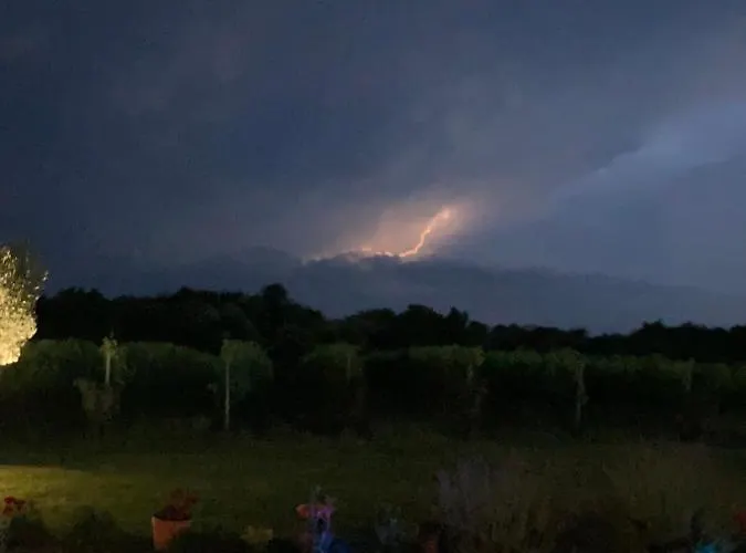 Les Vignes בית נופש Cravenceres